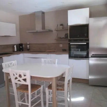 Casabert T2 Glycine Quiet And Harmonious Appartement